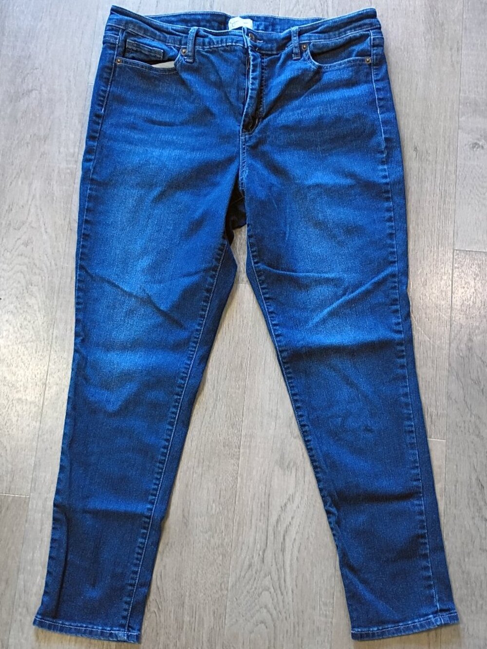 Jessica Simpson Kiss Me Mid Rise Super Skinny Stretch Jeans